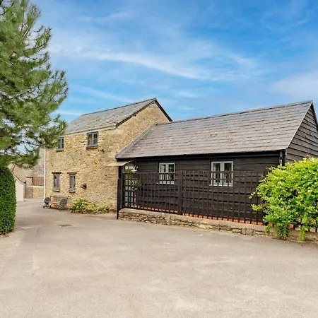 Buff Lodge Tackley Exterior photo